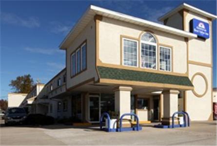 Americas Best Value Inn Macomb Extérieur photo