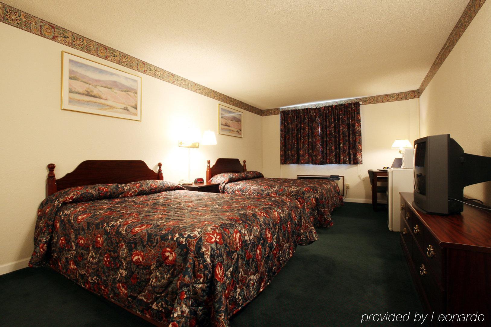Americas Best Value Inn Macomb Extérieur photo